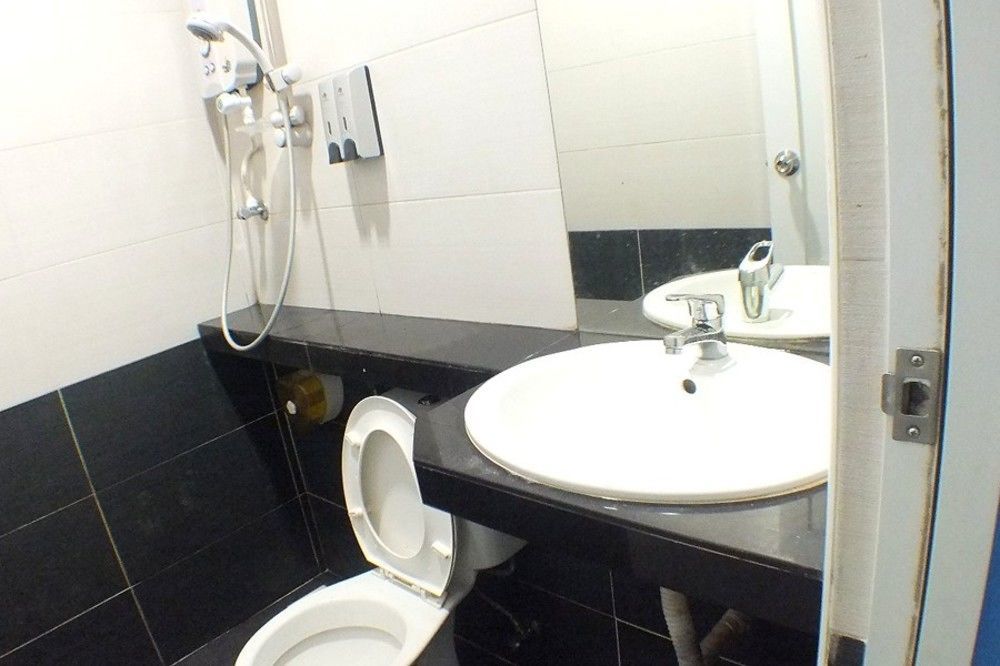 Hotel Alam Indi Джохор-Бару Екстер'єр фото